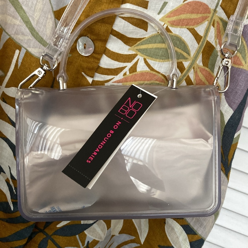 NOBO clear pvc shoulder bag with magnetic closure - Picture 6 of 6
